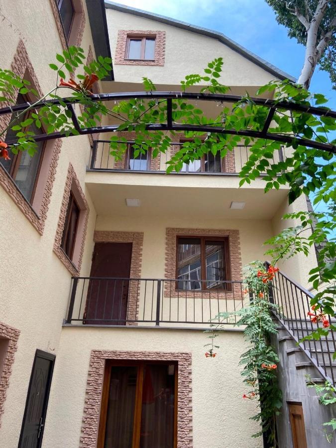 Your Home Yerevan Exterior foto